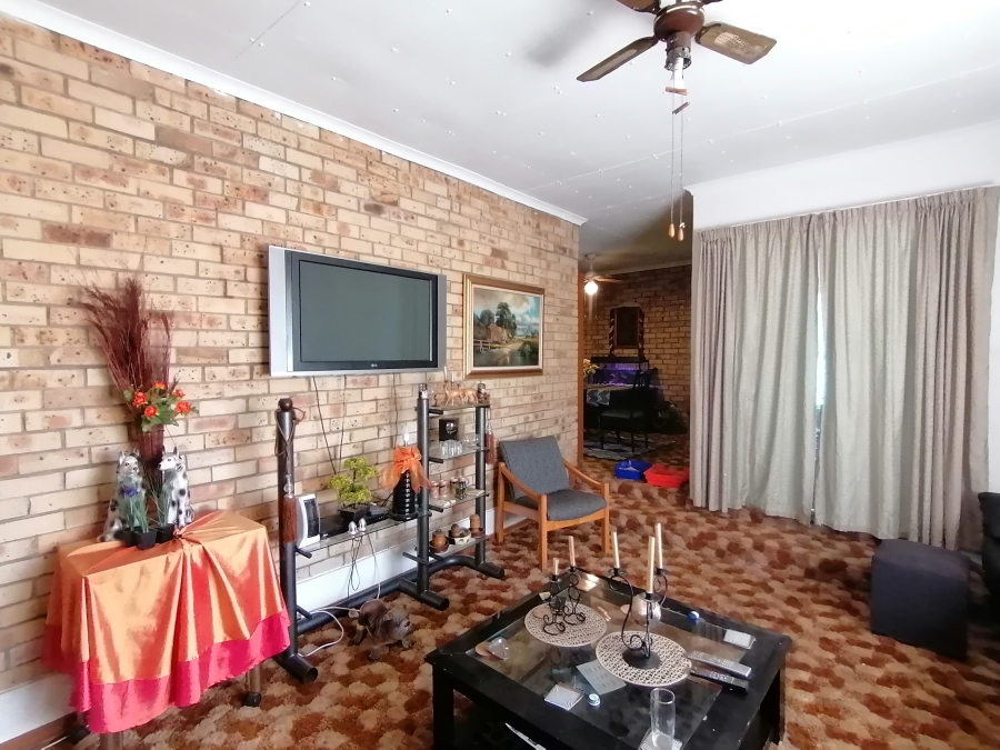 3 Bedroom Property for Sale in Stilfontein Ext 2 North West